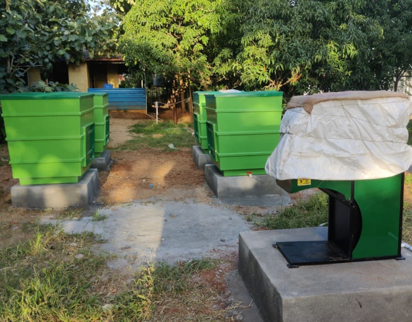 Rich results on Google's SERP when searching for 'Eartha community composter from Endlessly Green', 'Eartha organic waste converter', OWC for composting, composter, large composter